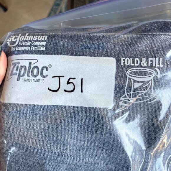 Kut from the Kloth Mia Skinny Jeans Women's Dark Wash - Size 4 - Picture 9 of 9